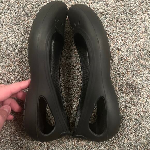 Crocs Kadee Flats Slip On Waterproof Shoes Women Size 8 Solid Black Ballet Flats - Picture 6 of 8